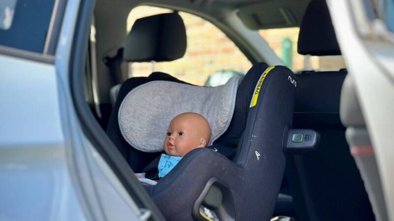 Polizei rettet Kind in Kleve: „Der Junge ließ mich nicht mehr los und wollte auf meinem Arm bleiben“