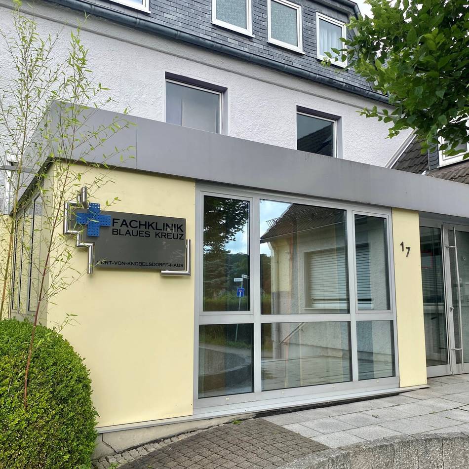 Blaues Kreuz in Radevormwald: Was wird aus dem Curt-von-Knobelsdorff-Haus?