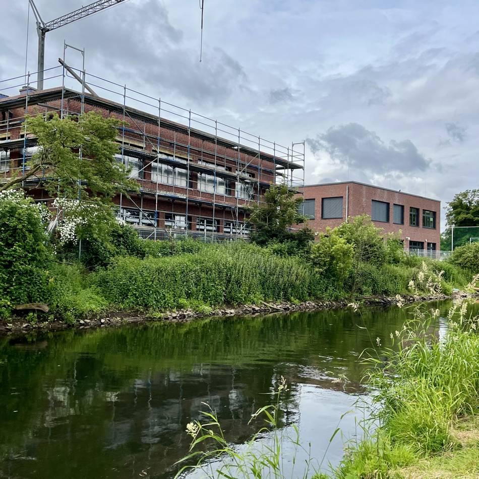 Mit neuem Namen: Im Gocher Förderzentrum an der Niers ist erster Kubus bezogen