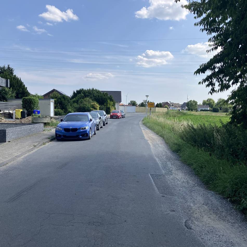 Anwohner sorgen für Staus: Parkchaos an Nettebrücke in Dülken