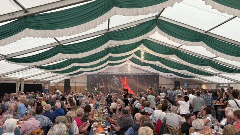 Emmerich: Westernhagen und gute Zahlen – Beste Stimmung bei der Volksbank