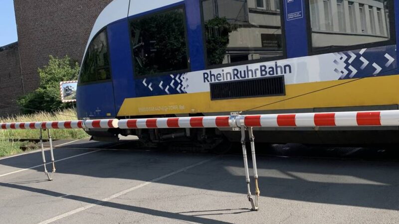 Wieder Probleme auf der Strecke: Zug defekt, Güterzug bleibt liegen – Fahrten beim Niersexpress fallen aus