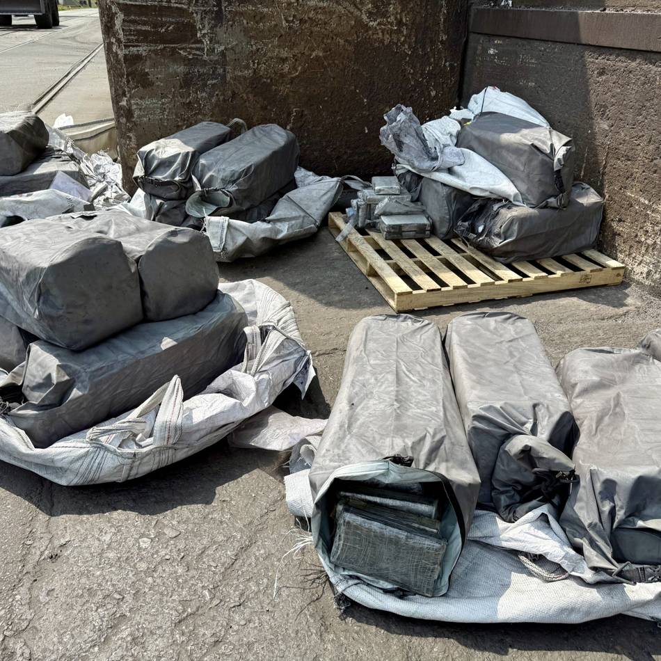 Wert in Millionen-Höhe: Eine halbe Tonne Kokain am Duisburger Hafen gefunden