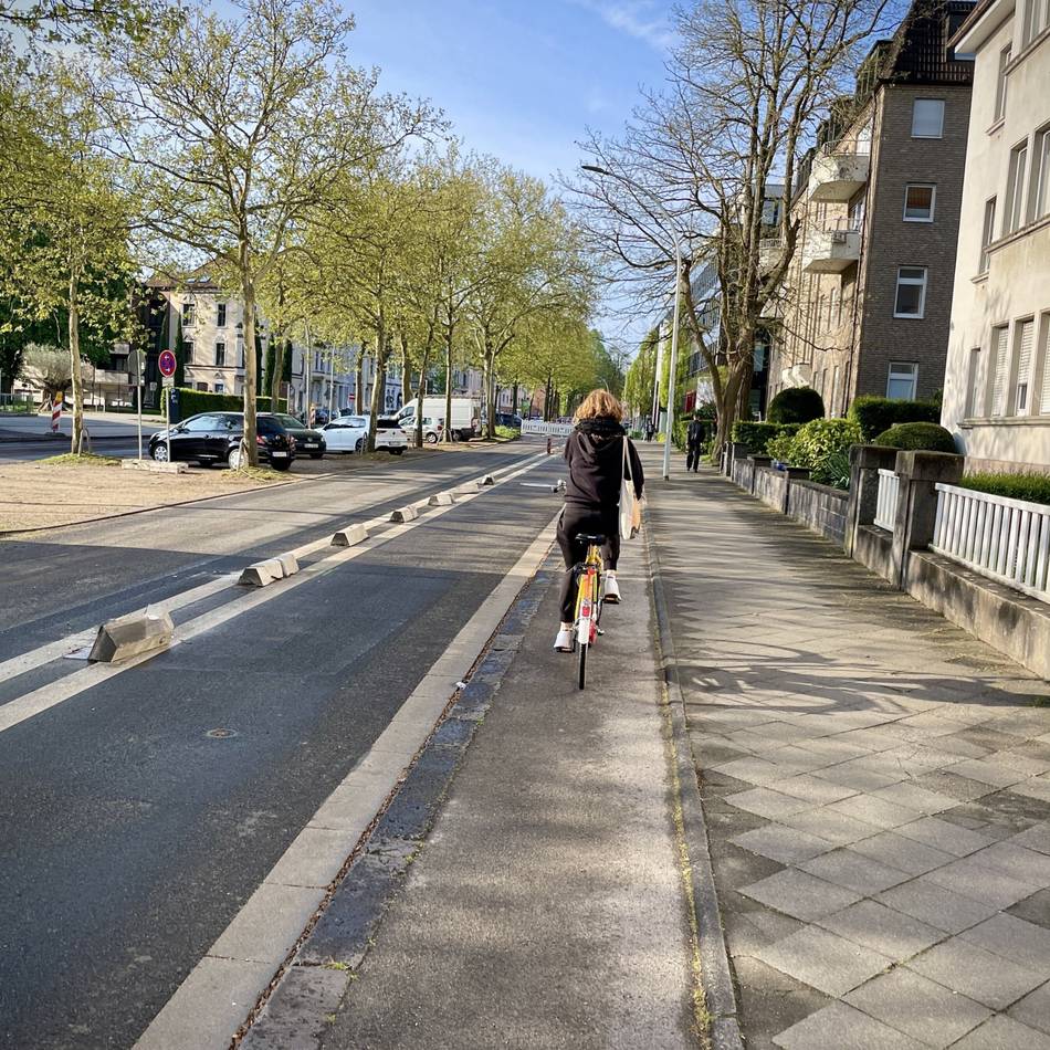 Nach Protected Bike Lane in Mönchengladbach: „Dieses Mal kein Experiment auf der Hohenzollernstraße“