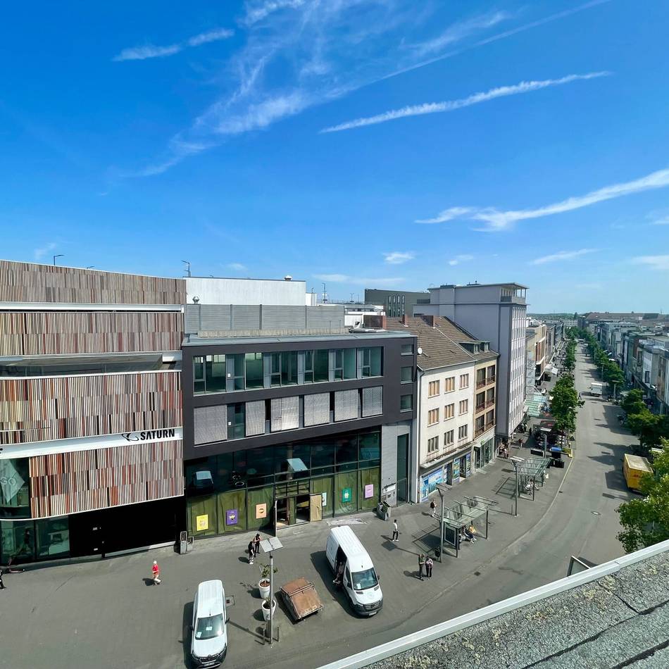 Bald Cocktails mit Aussicht in Gladbacher City