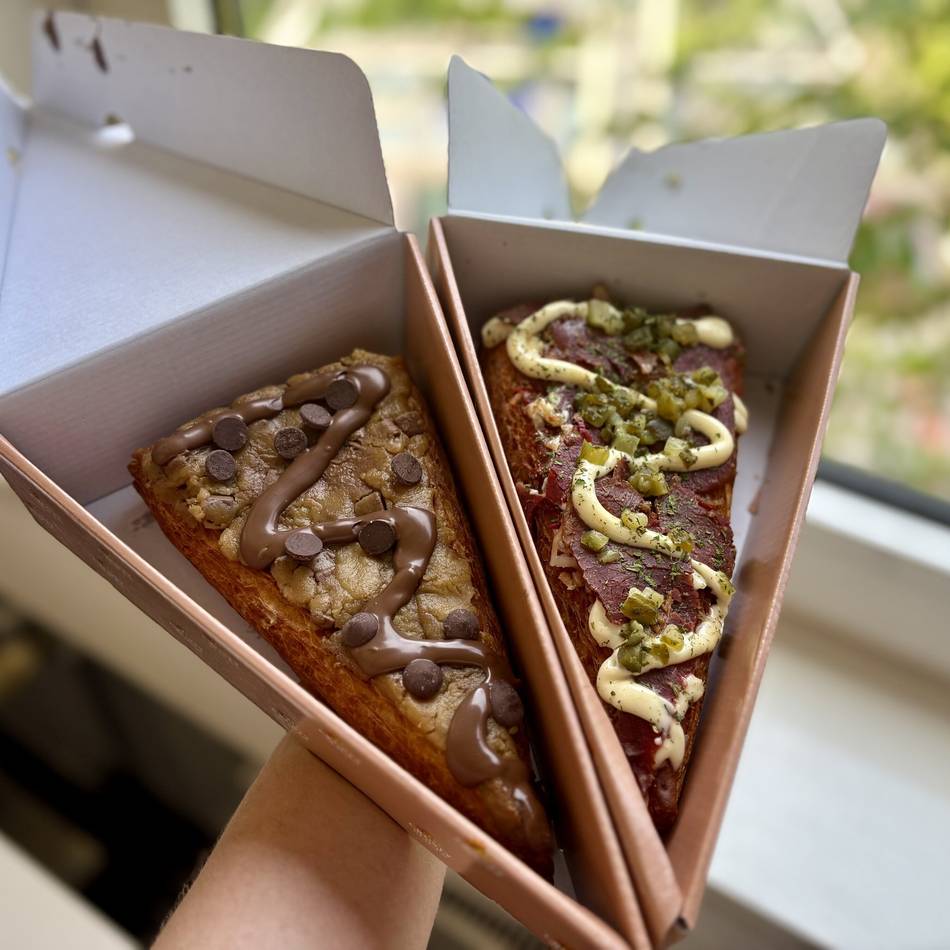 Neueröffnung in Düsseldorf: Pizza trifft auf Croissant – so schmeckt es bei Crusty Slices