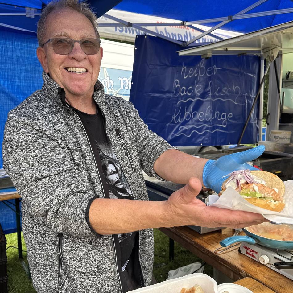 Fischmarkt in Xanten: „Wollen Sie auch ein gutes Rezept dazu wissen?“