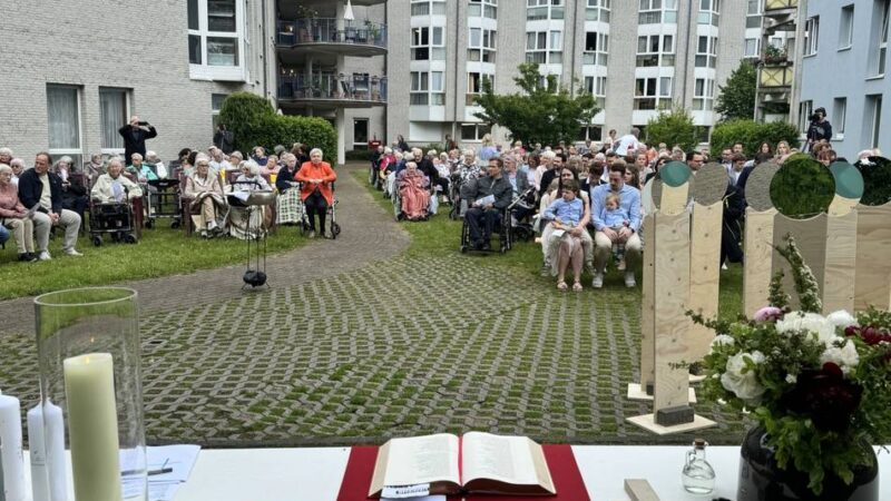 Friedenskirche in Ratingen Ost: Gemeinde feiert Pfingsten mit viel Musik