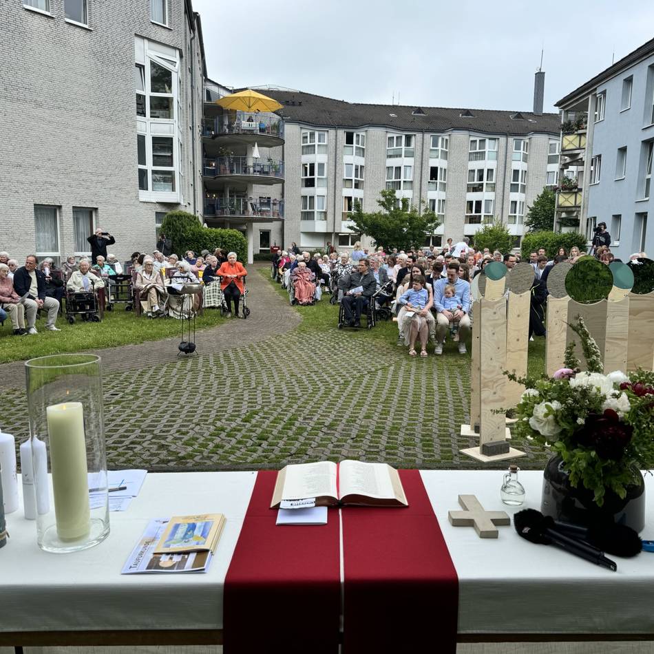 Friedenskirche in Ratingen Ost: Gemeinde feiert Pfingsten mit viel Musik