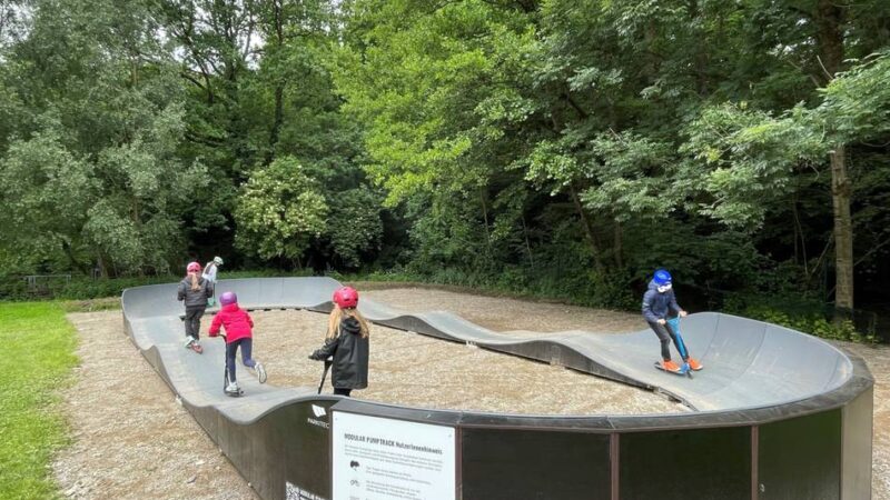 Neue Attraktion im Stadtwald: Mit Tempo über die Pumptrack