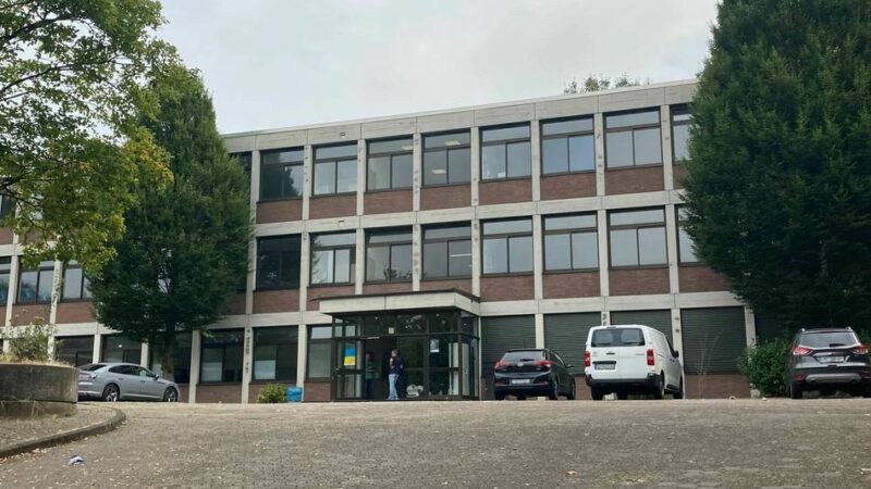 Standort Kirschhecke in Mönchengladbach: Berufskolleg Rheydt soll zusätzliche Räume bekommen