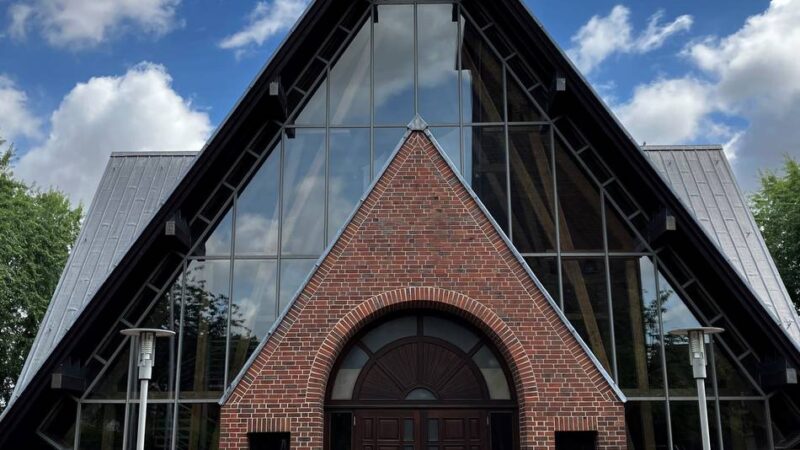 Anspruchsvolles Beispiel in Dormagen: Kirche St. Josef in Delhoven wird Baudenkmal