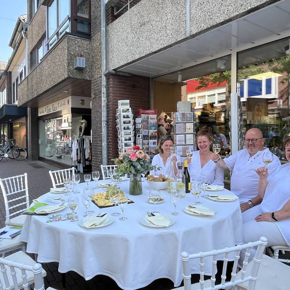 Gocher Werbering und Stadtwerke laden ein: Ein festlicher Abend
ganz in Weiß