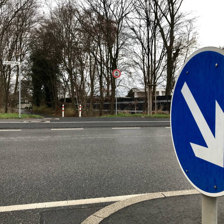 Grefrather Weg und Lanzerather Straße in Neuss: Stadt und Kreis koordinieren Radwegpläne an der K8
