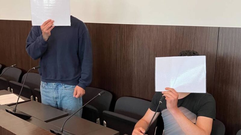 Junger Mann aus Grevenbroich: 22-Jähriger steht wegen mehrerer Gewalttaten in Düsseldorf vor Gericht