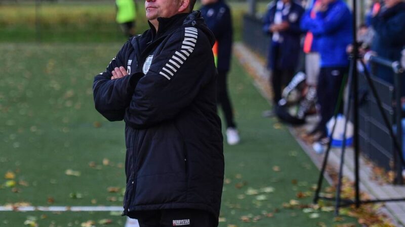 Fünf Gegentreffer und Rote Karte: SV Rindern kann den FC Neukirchen-Vluyn nicht stoppen