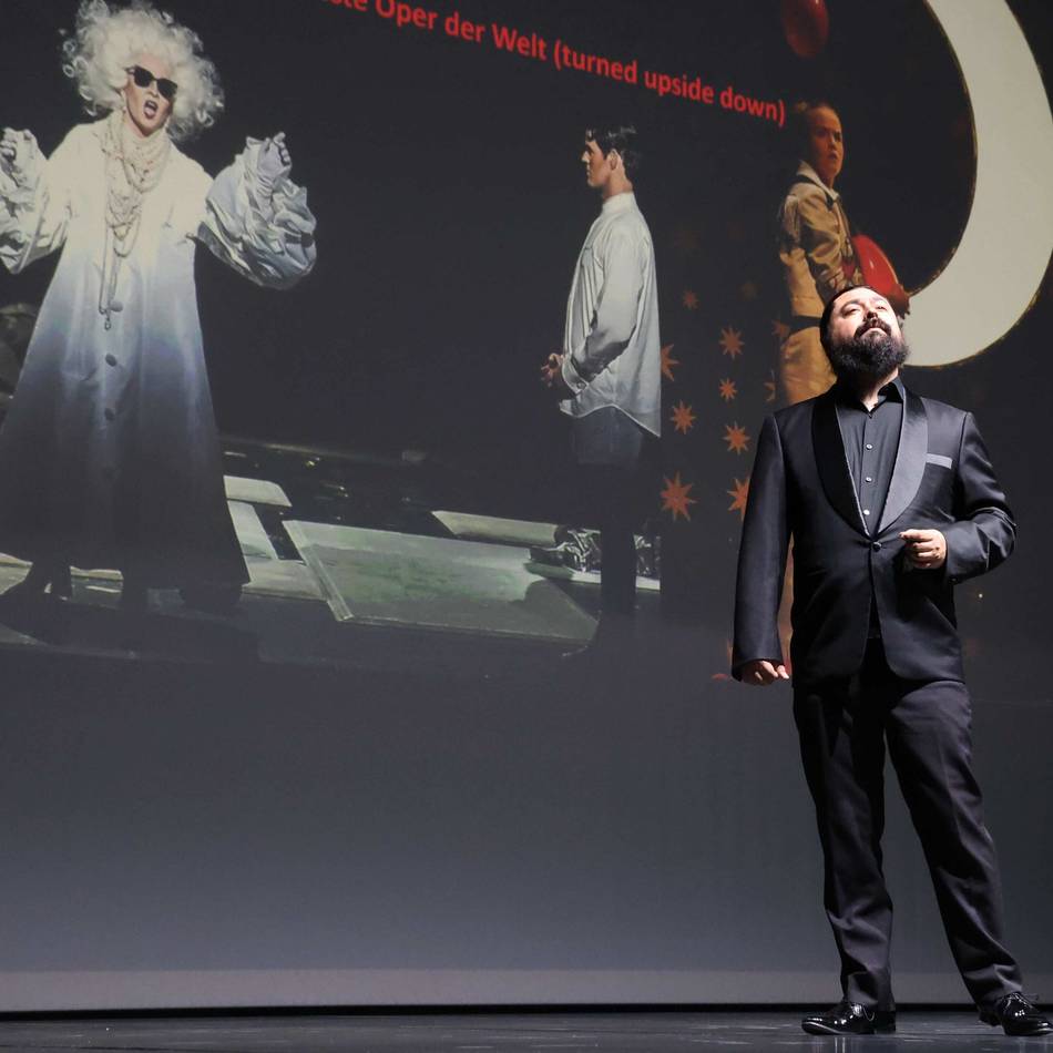 Das bietet die Spielzeit 2025/26 in Leverkusen: Von Marlene Dietrich bis Mozart auf den Kopf gestellt