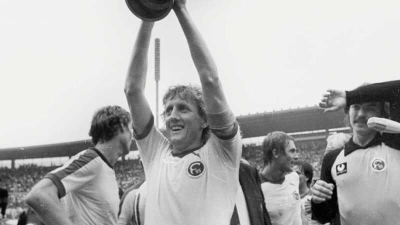 Ehrenspielführer feiert Geburtstag: Fortuna-Legende Gerd Zewe wird 75 Jahre alt