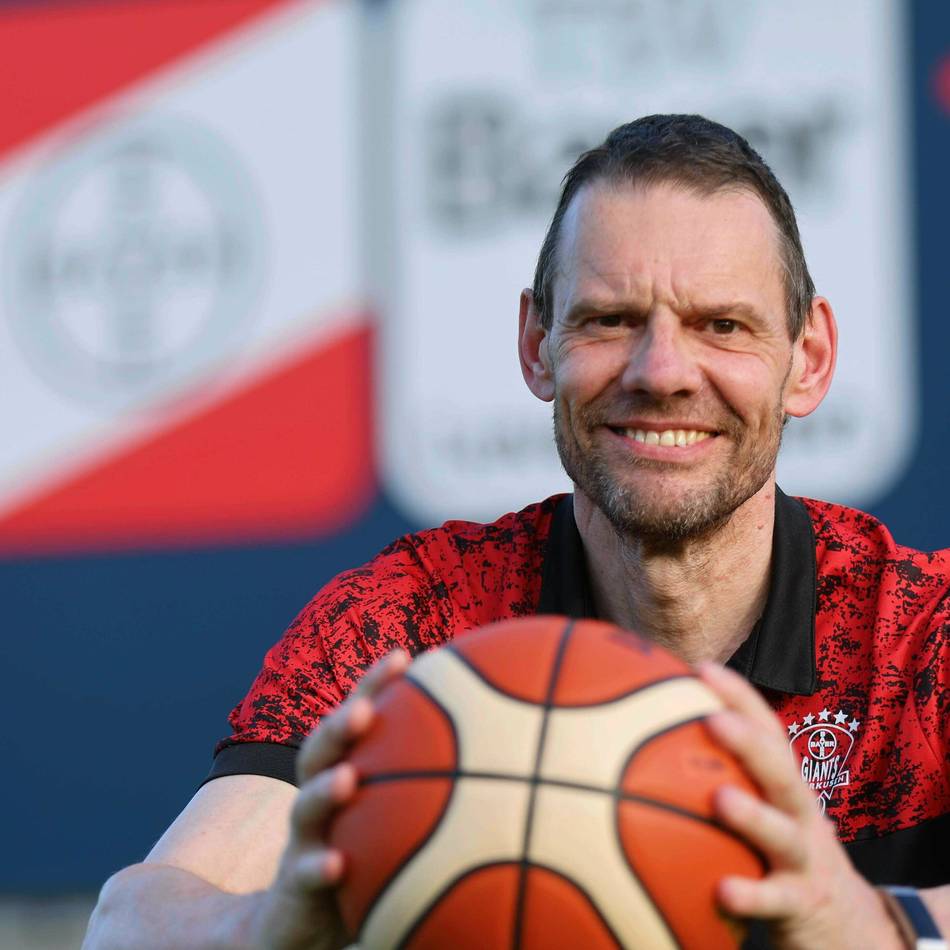 Nach Aufstieg in die ProA: Meistertrainer Koch hält den Giants die Treue