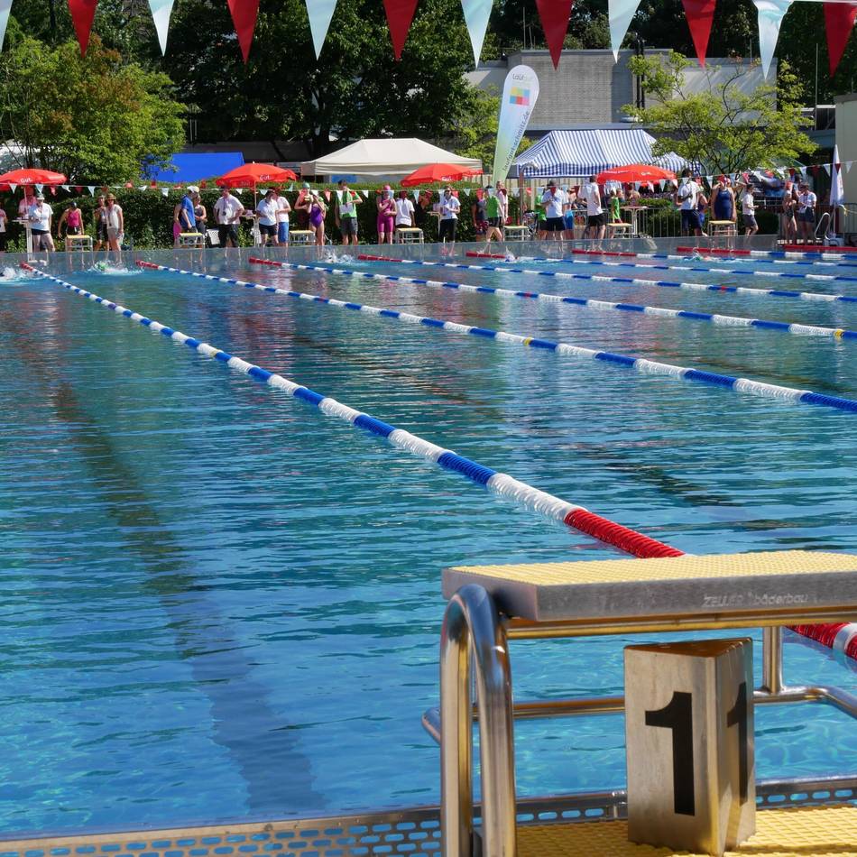 Im Ratinger Freibad: Dumeklemmerschwimmfest ist Höhepunkt und Abschluss