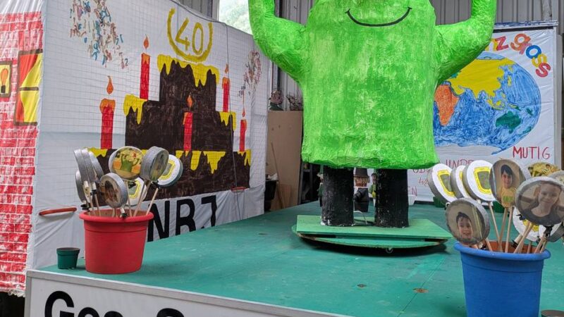 Aktion der Further Schützenlust: Neusser Kita-Kinder werden zu Fackelbauern