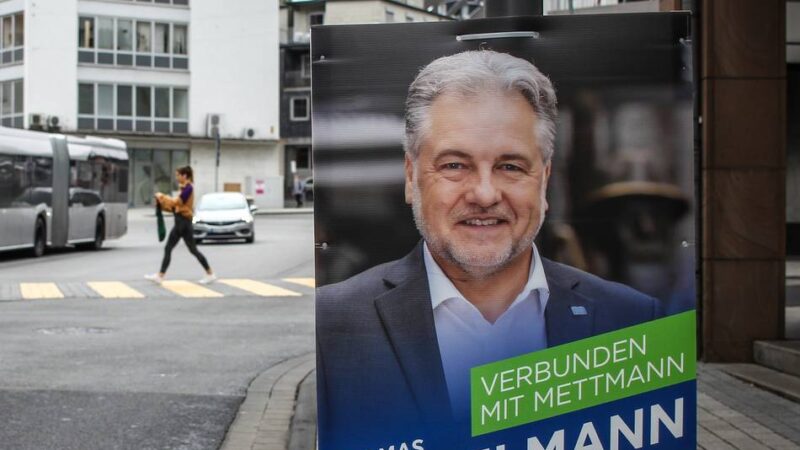 Sozaildemokraten vermuten Strafaktion: Parteien beschließen gemeinsame Linie für Wahlplakate – aber ohne die SPD