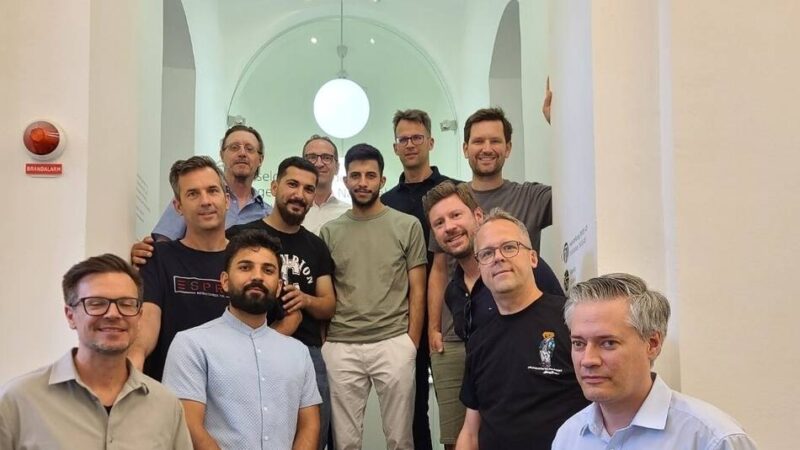 Bomberos Lintorf unterwegs: Hobbyfußballer besuchen Mahn- und Gedenkstätte