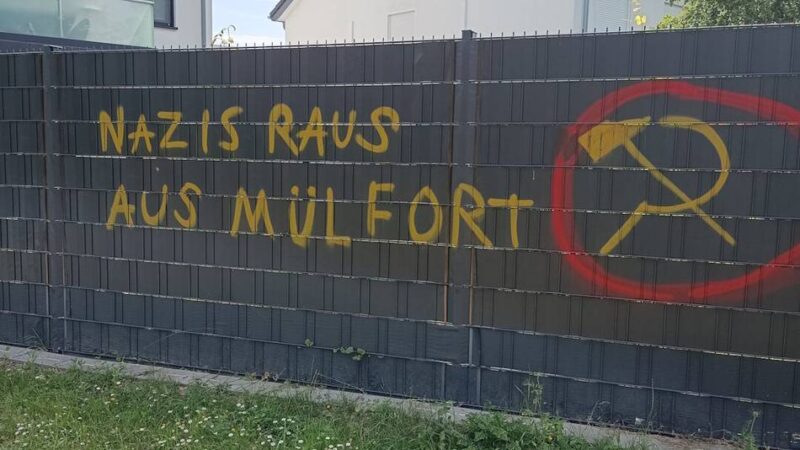 Staatsschutz in Mönchengladbach ermittelt: Graffiti in Mülfort – „das nimmt jetzt wirklich Überhand“