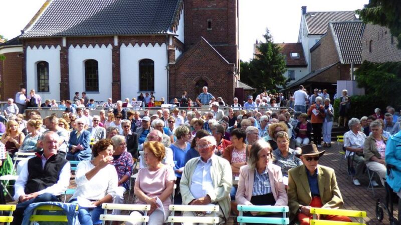 Pfingsten in Rheinberg: Ökumenischer Gottesdienst am Pfingstmontag auf der Kulturbühne
