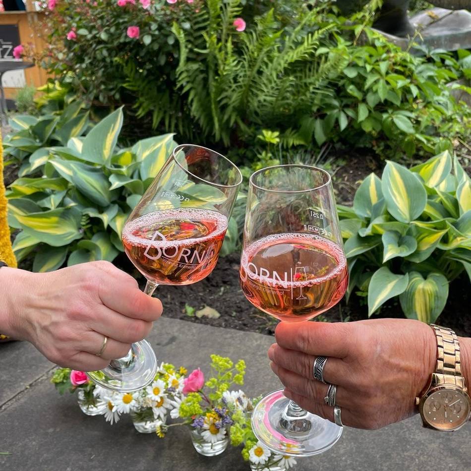 Weinfest in Hückeswagen: Ein „Prost“ auf dem Wilhelmplatz