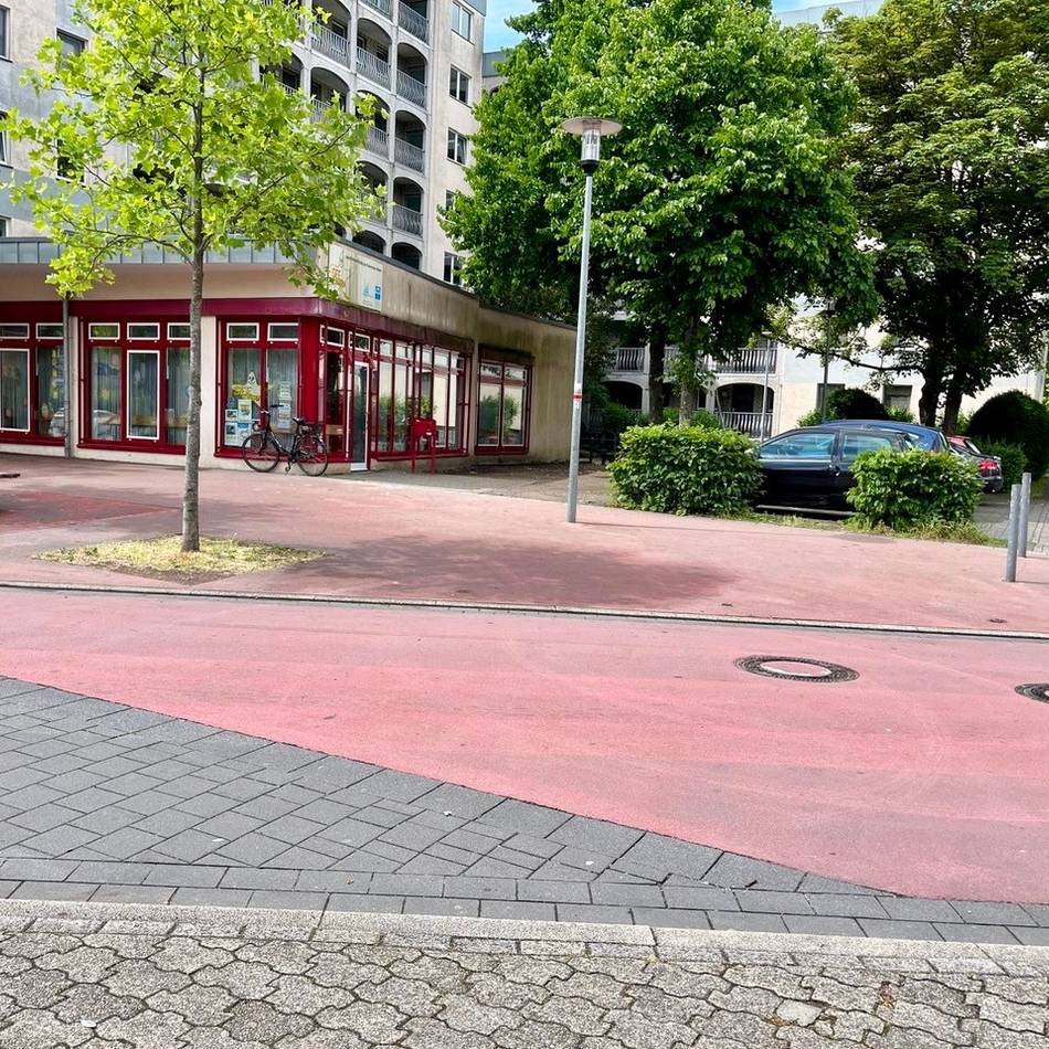 Beinaheunfälle in Spielstraße: CDU Moers fordert Tempo-Bremse vor Kindereinrichtung