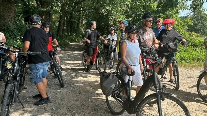 ADFC Langenfeld/Monheim: Die „Tour des Monats“ führt zum historischen Stadtkern nach Neuss