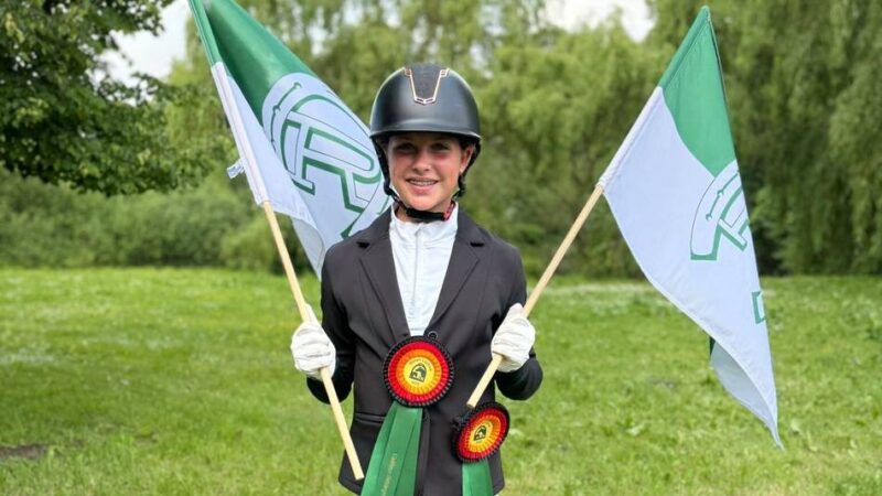 Goldene Schärpe der Ponys: Johanna Barten glänzt bei renommiertem Nachwuchsturnier