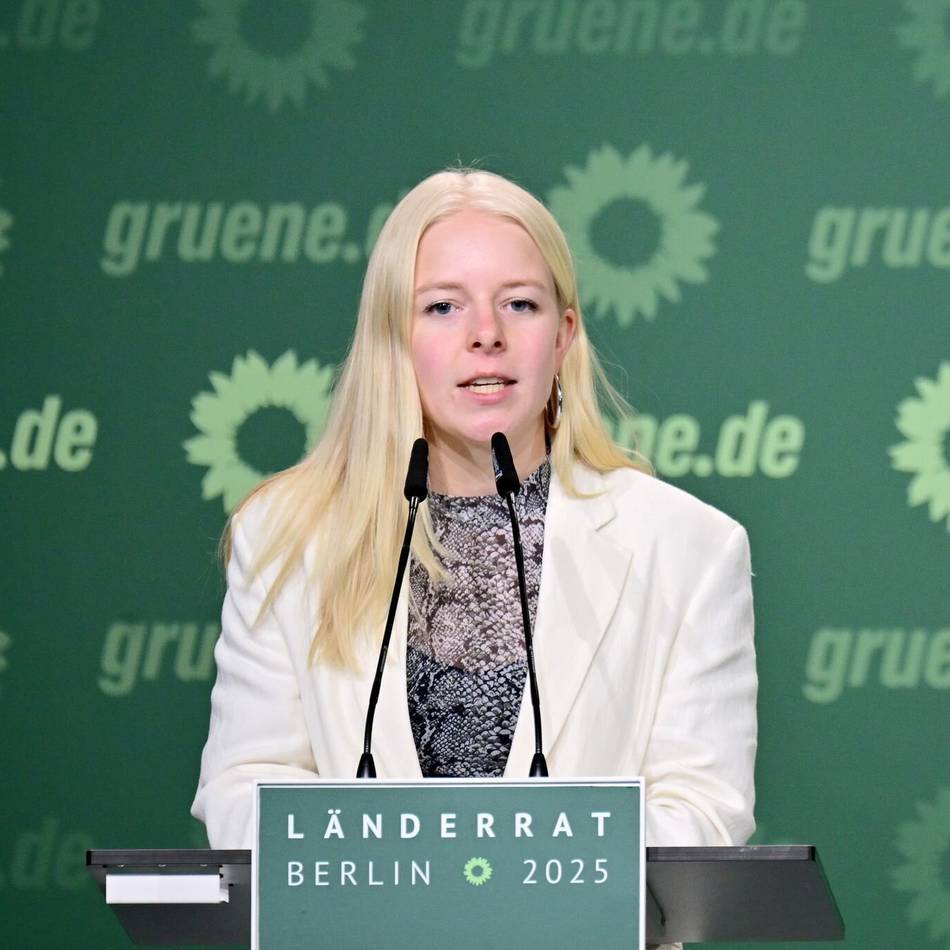 Politik in Radevormwald: Nettekoven und Rader Grüner streiten über Pulli-Eklat
