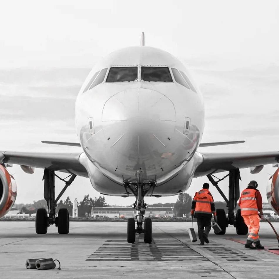 Droht Ferien-Chaos in Düsseldorf?: Wichtiger Flughafen-Dienstleister meldet Insolvenz an – 340 Beschäftigte betroffen