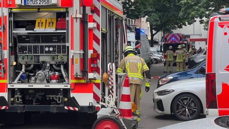 Feuerwehr-Einsatz in Pempelfort: Düsseldorfer Wohnhaus wegen Kohlenmonoxid-Austritts evakuiert