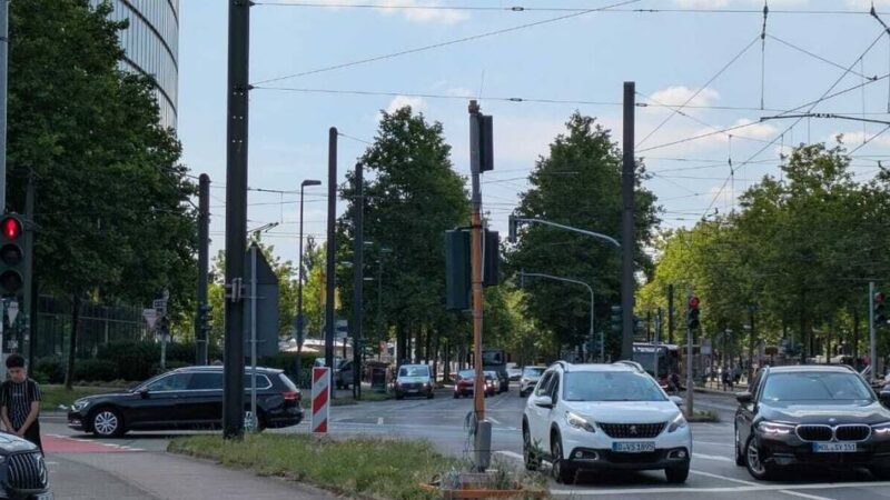 Verkehrsüberwachung in Düsseldorf: Was ist mit dem Blitzer am Mörsenbroicher Ei passiert?
