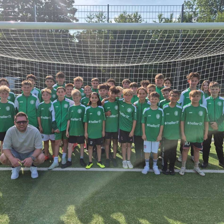 Sportverein in Hückeswagen: RSV-Fußballer freuen sich über Unterstützung