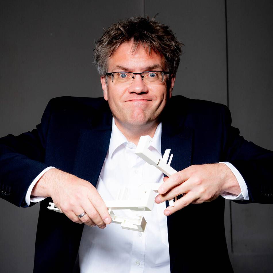 Kabarett in Wermelskirchen : Pointen am Klavier zum Abschluss der Spielzeit