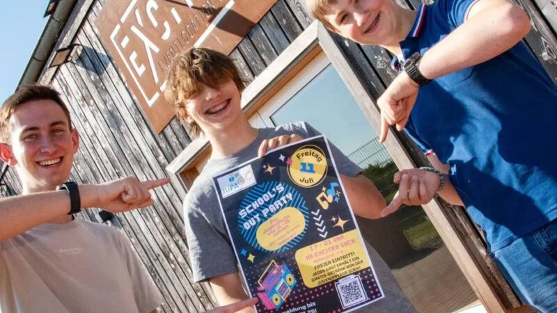 Die Ferien nahen: School’s Out:
Große Party 
im Excited