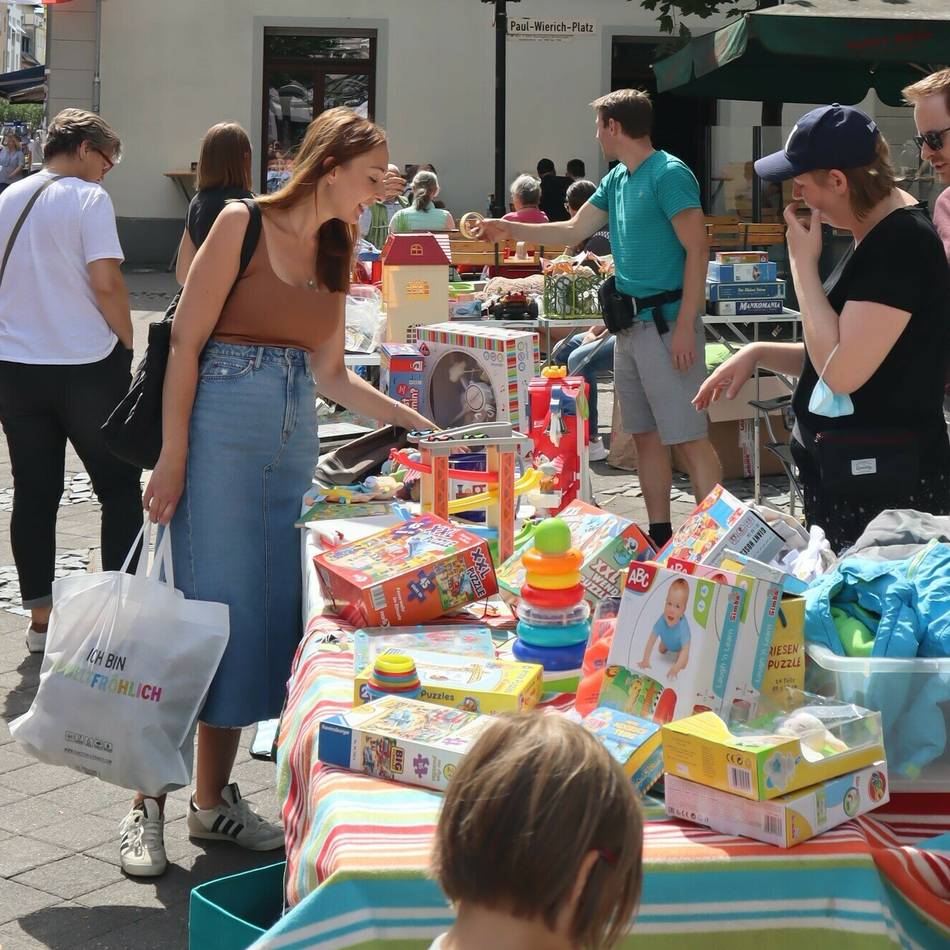 Veranstaltung am Samstag in Dormagen: City-Flohmarkt lädt zum nachhaltigen Stöbern ein