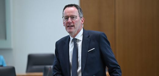 Rheinland-Pfalz: Innenminister Michael Ebling lässt AfD-Bewerber im Staatsdienst genau prüfen