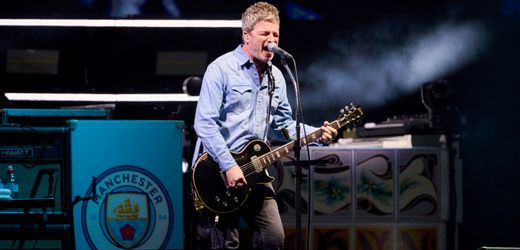 Oasis sind zurück: Erstes Konzert von Liam und Noel Gallagher in Cardiff