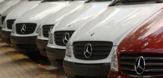 Mercedes ruft weltweit rund 223.000 Vans der Modelle Viano und Vito zurück