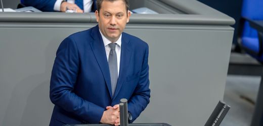 Haushalt: Finanzminister Lars Klingbeil will mehr Investitionen und neue Schulden