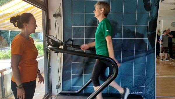 Barth aus Amsterdam lernt laufen: Dafür kommt er nach Velbert