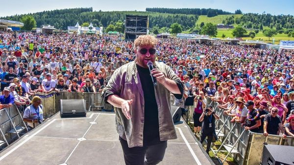 DSDS-Finalist singt in Velbert: Unternehmer plant Konzertreihe
