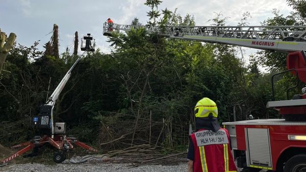 Kurioser Drehleiter-Einsatz für die Feuerwehr in Heiligenhaus