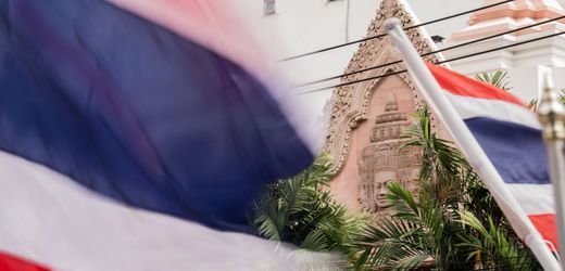 Thailand: schließt Grenzen zu Kambodscha und weist Botschafter aus