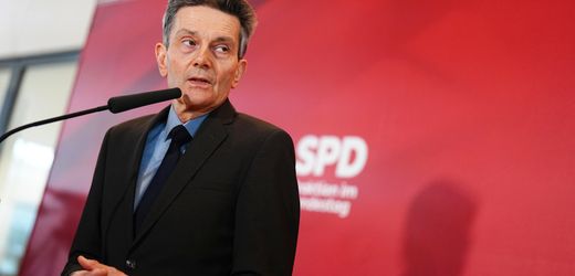 SPD: Parteikollegen verteidigen Platzecks Russlandreisen